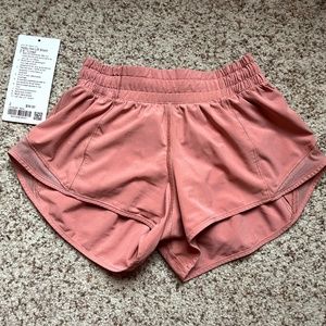 LULULEMON Hotty Hot LR Short 2.5'' *Lined